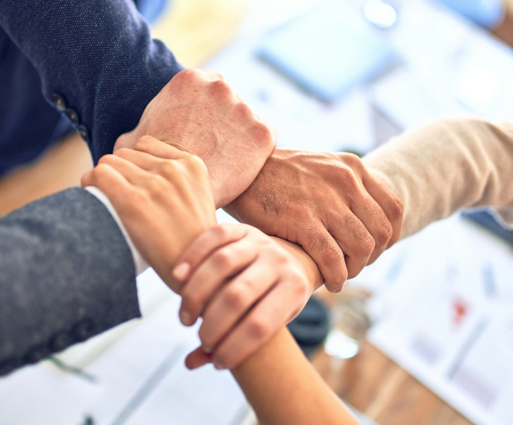 culture d'entreprise, mains liées
